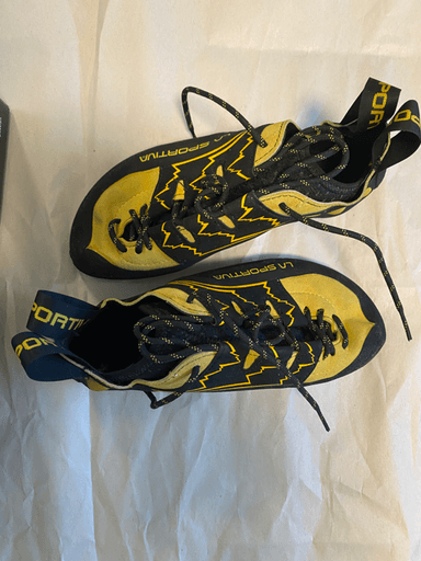 La sportiva climbing shoes hot sale katana