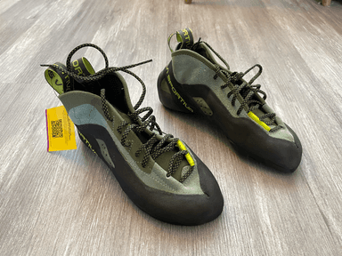 La Sportiva TC Pro Climbing Shoes - Mens 6.5 / Womens 7.5