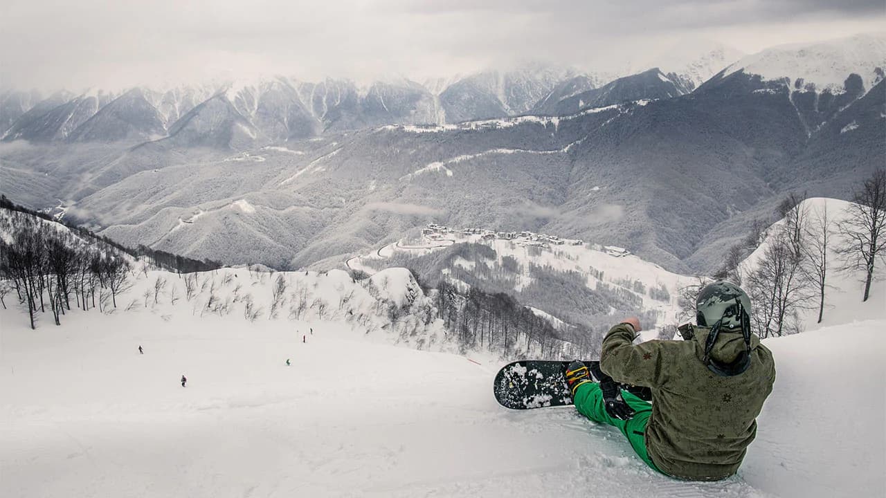 3 Hot Tips for How to Layer for Skiing and Snowboarding cover