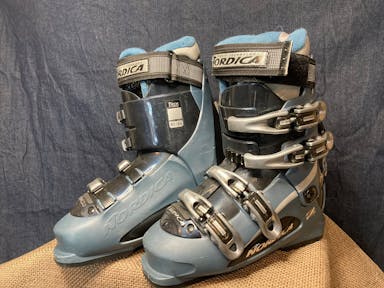 Nordica Ski Boots Size 24