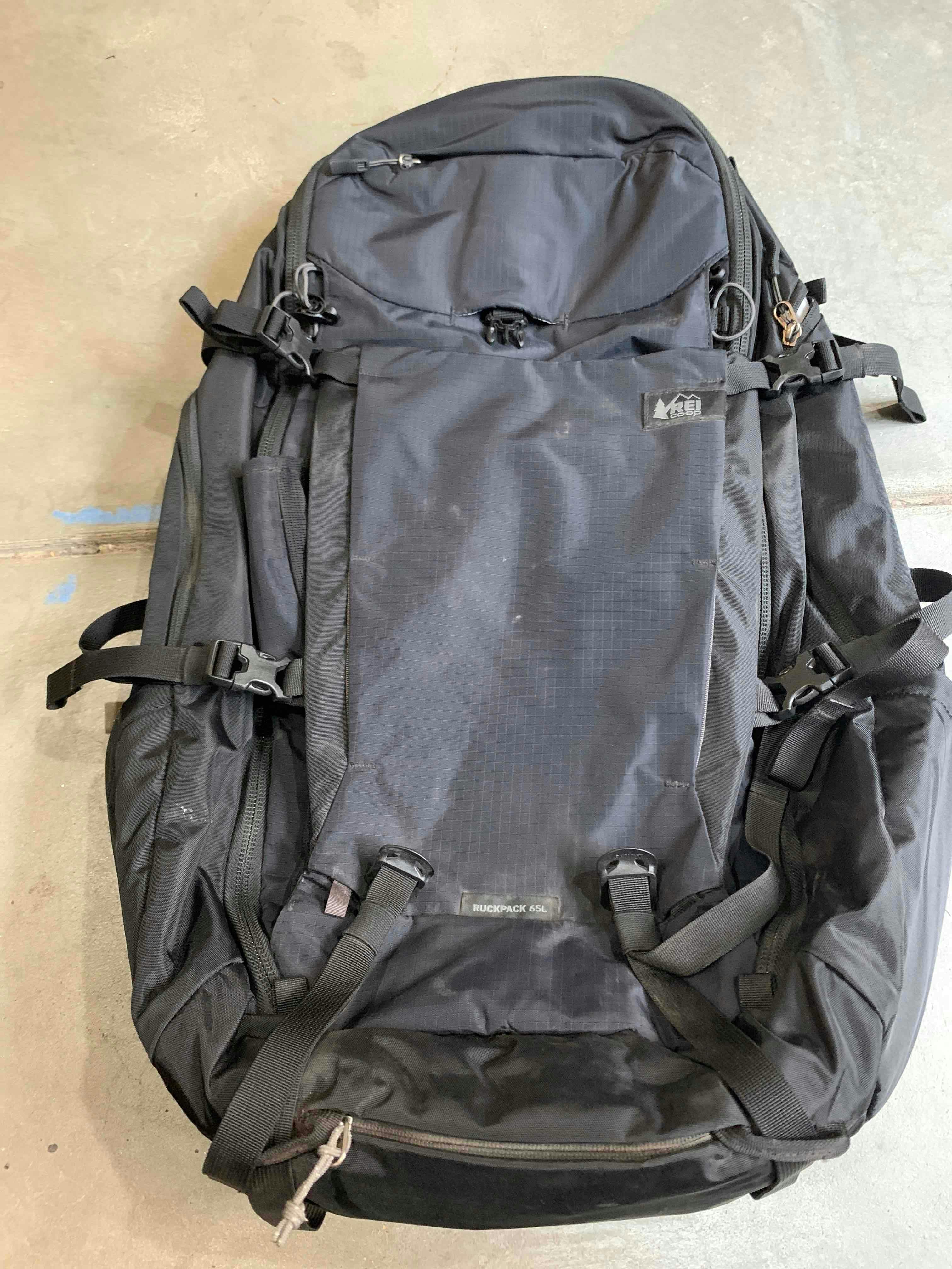 REI Backpack with Daypack - Men's Large