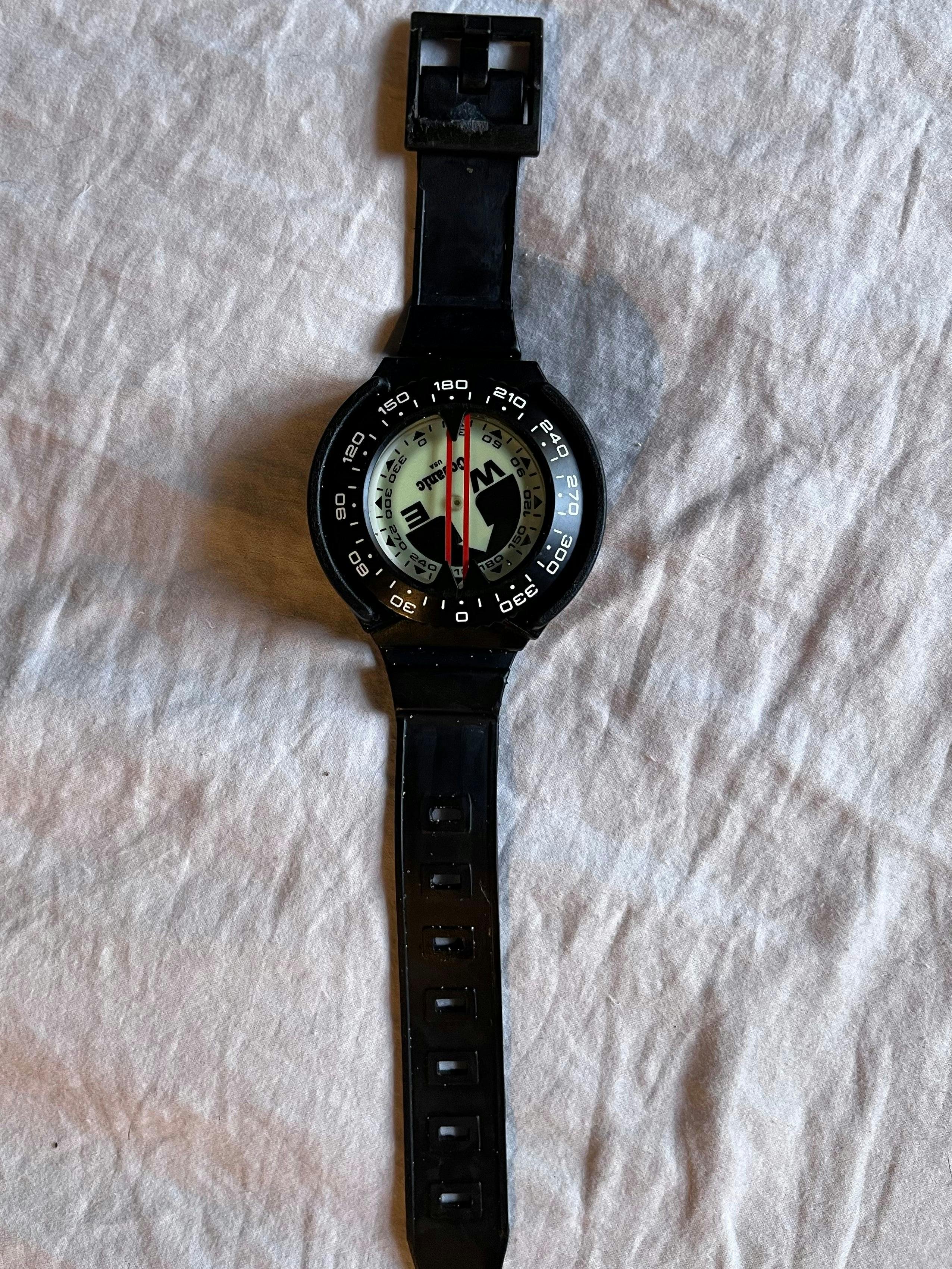 Oceanic Underwater Wrist Compass 