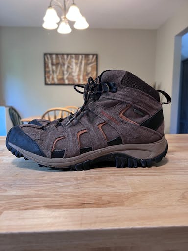  Merrell Moab Hiking Boots - Mens 9
