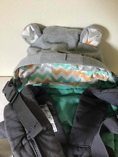  Infantino Cuddle Up Hoodie Carrier 