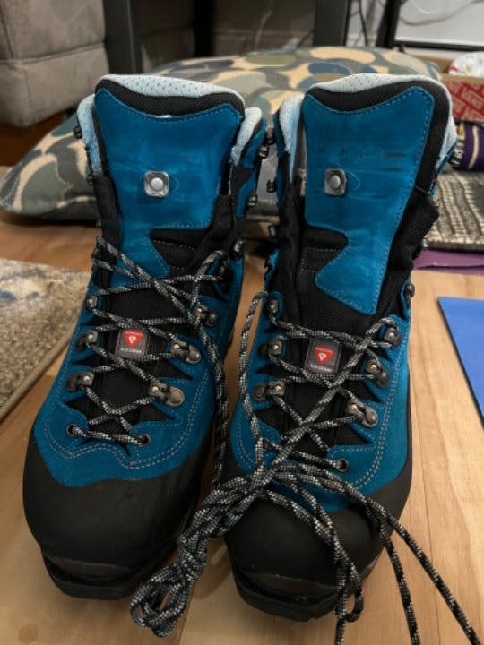 Lowa Alpine Expert GTX Boots - Womens 8-8.5, EU 40