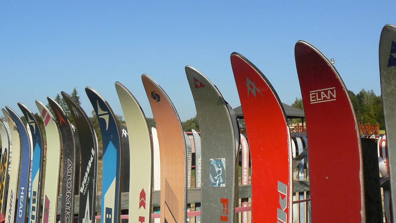 How to Sell Used Skis: 4 Tips to Sell Your Skis Fast cover
